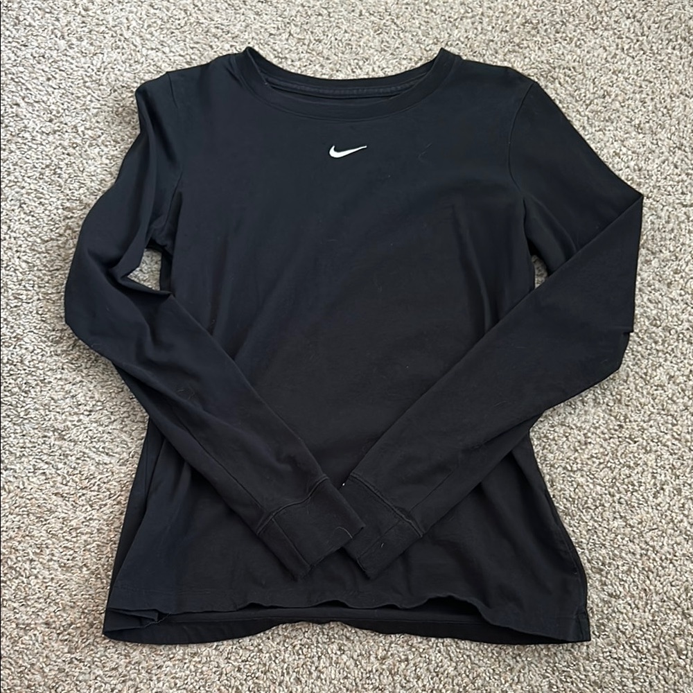 Women’s Nike Long Sleeve - Small